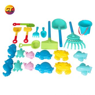 Children&#039;s beach toy set sand bucket, mold, shovel, etc.