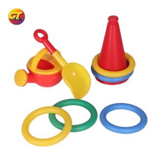 Beach children&#039;s plastic toy set, throwing ring, watering can, etc.